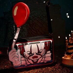 It Pennywise Balloon Glow Crossbody Bag With Coin Bag loungefly